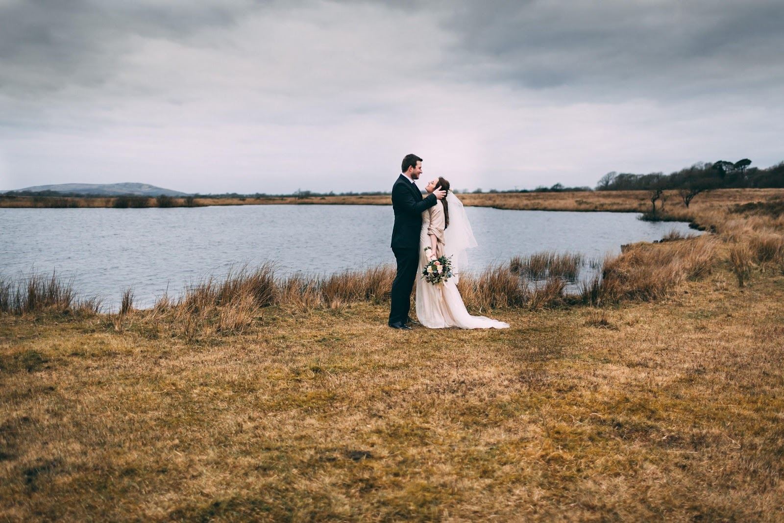 How To: Micro Weddings. Desktop Image