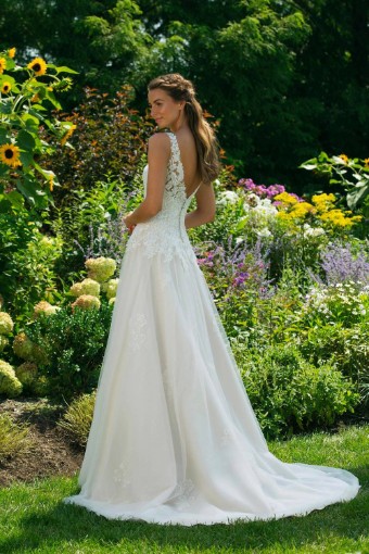 Adore by Justin Alexander Style No. 11038 #1 thumbnail