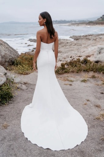 Allure Bridals Style No. 3504 Was: €1720 | Now Only: €795 #1 Ivory thumbnail