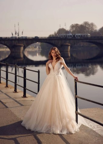 Madam Burcu Style No. 3032 Was: €2520 | Now Only: €1250 #0 Ivory/Nude thumbnail