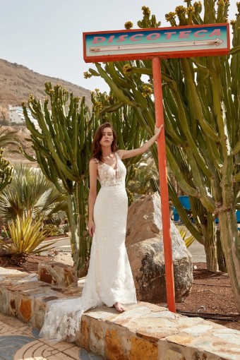 Adore by Justin Alexander Style No. Kiara Was: €1550 | Now Only: €895 #4 Sand/Ivory/Nude thumbnail
