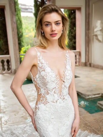 Enzoani Style No. Ramona Was: €3940 | Now Only: €1250 #1 Sand/Ivory/Nude thumbnail
