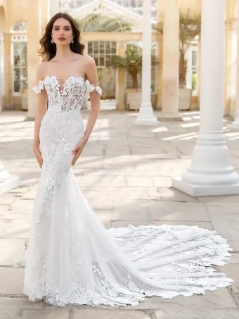 Enzoani Style No. Summer Was: €4170 | Now Only: €1250 #3 Sand/Ivory/Nude thumbnail