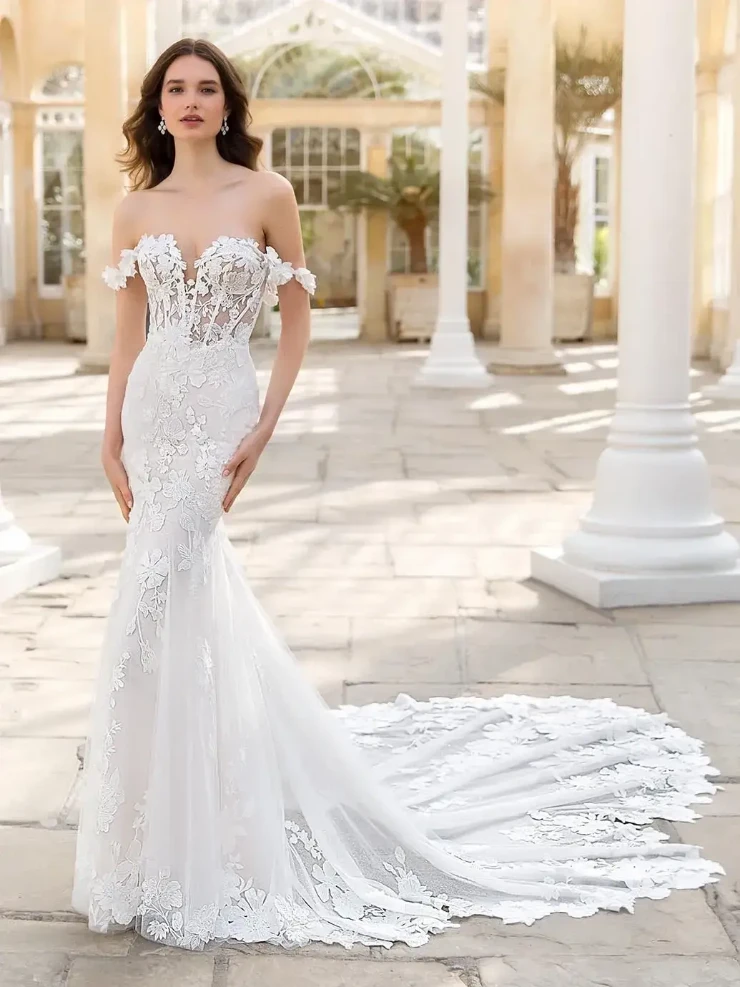 Enzoani Style No. Summer Was: €4170 | Now Only: €1250 Default Thumbnail Image