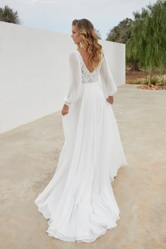 Adore by Justin Alexander Style No. Oriana #3 thumbnail